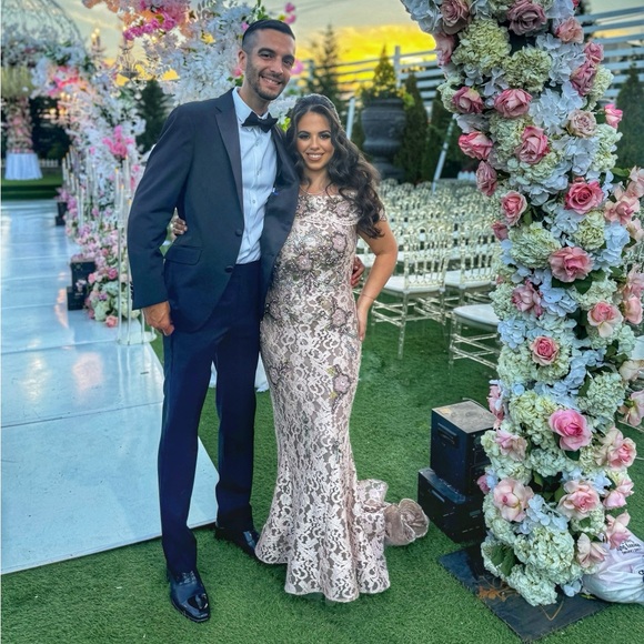 Stunning custom beaded blush colored gown - Picture 1 of 9